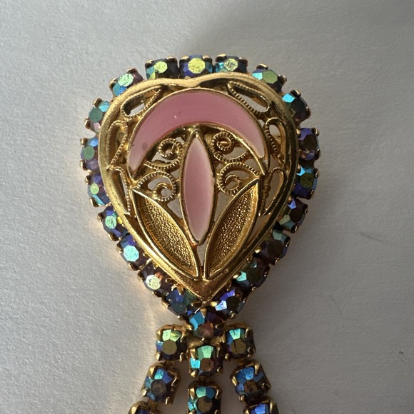 Gold Tone Pink Enamel Heart Drops Brooch Pin w/ Iridescent‎ Rhinestones Vintage - Picture 2 of 6